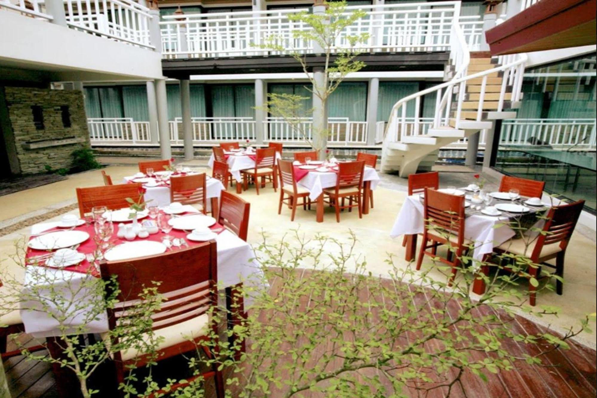 Honey Resort, Kata Beach Exterior photo